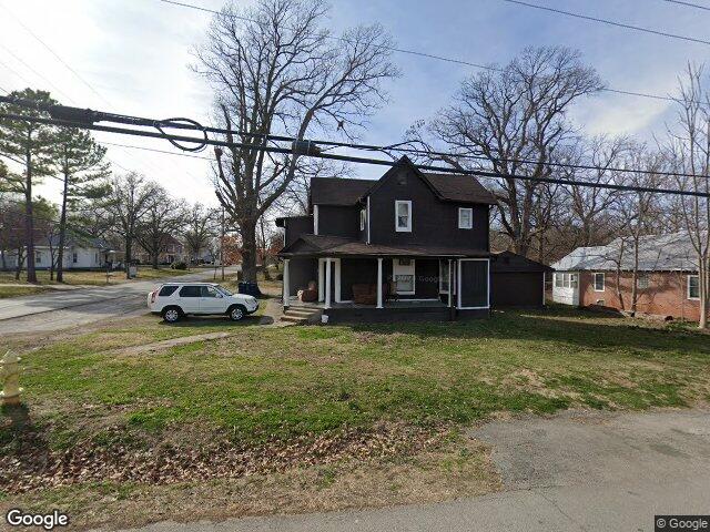 622 s wright st, siloam springs,  AR 72761