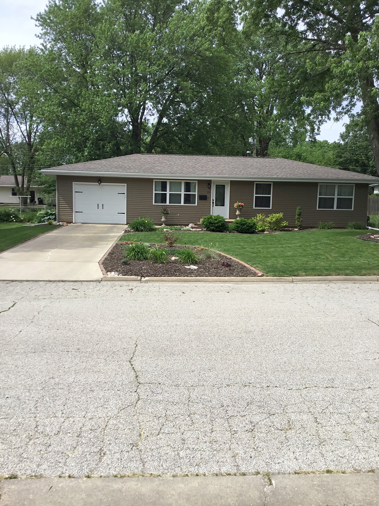 houses-for-rent-in-bloomington-il-rentdigs