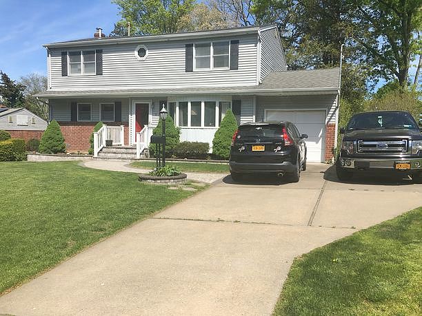 Image of rent to own home in Commack, NY