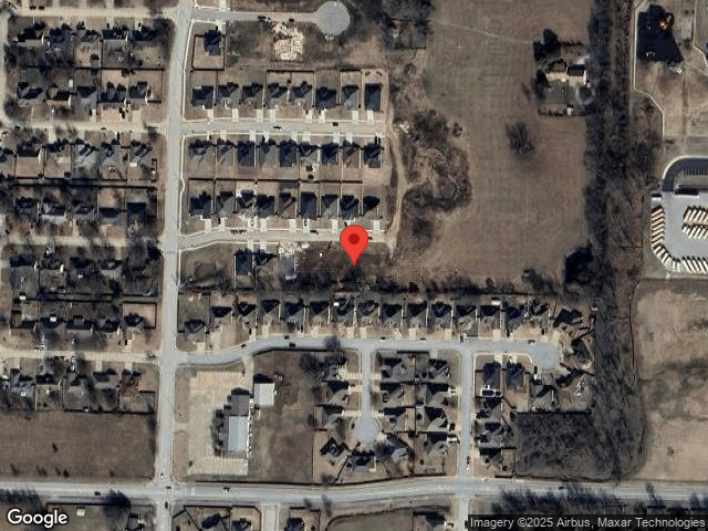 702 w taylor, siloam springs,  AR 72761