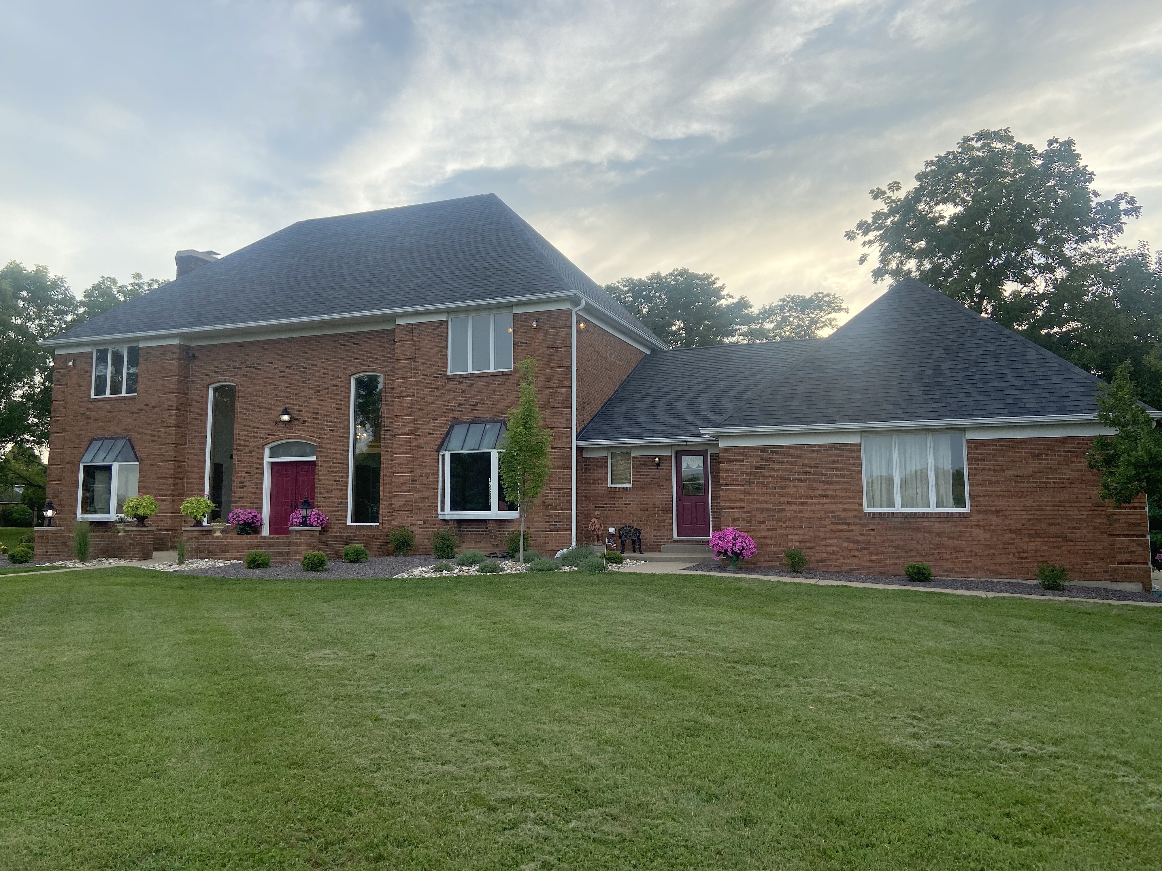 4 Bedrooms / 4.5 Bathrooms - Est. $2,835.00 / Month* for rent in Quincy, IL