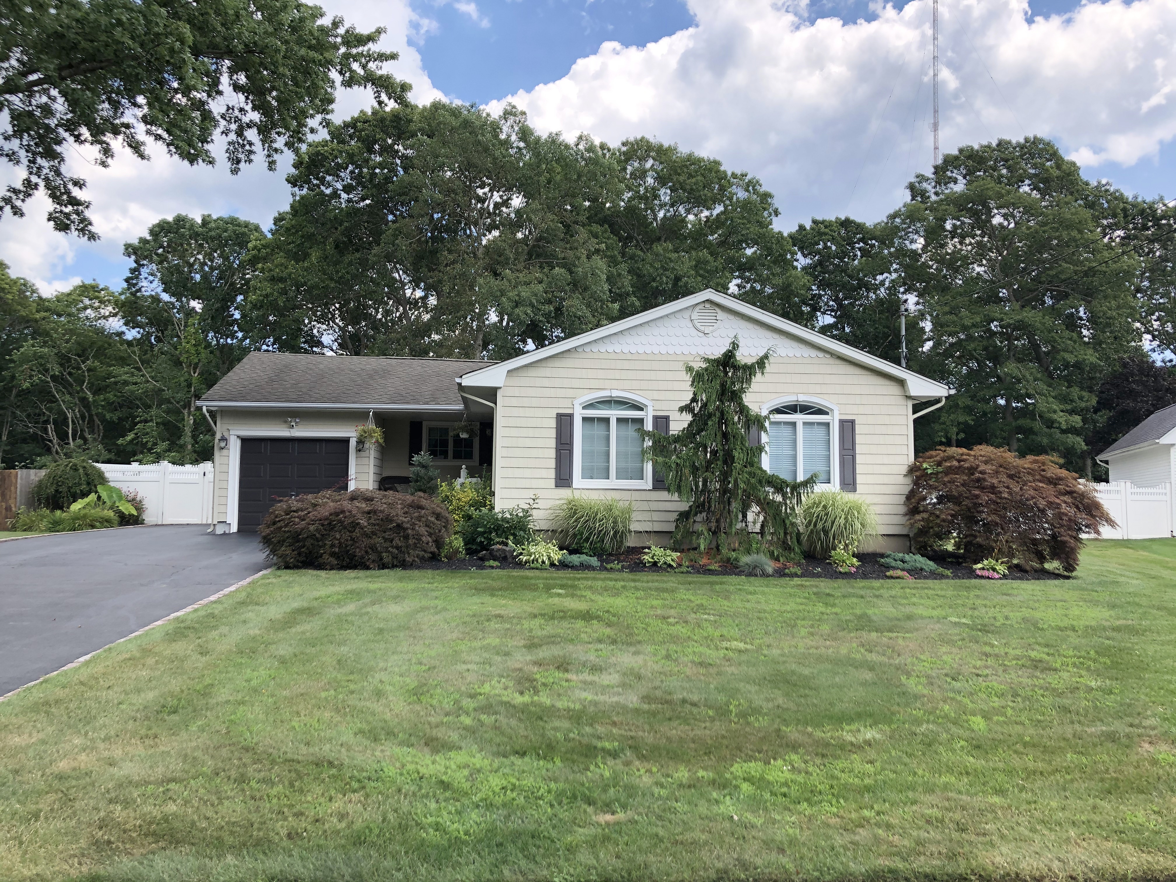 Image of rent to own home in Islip, NY