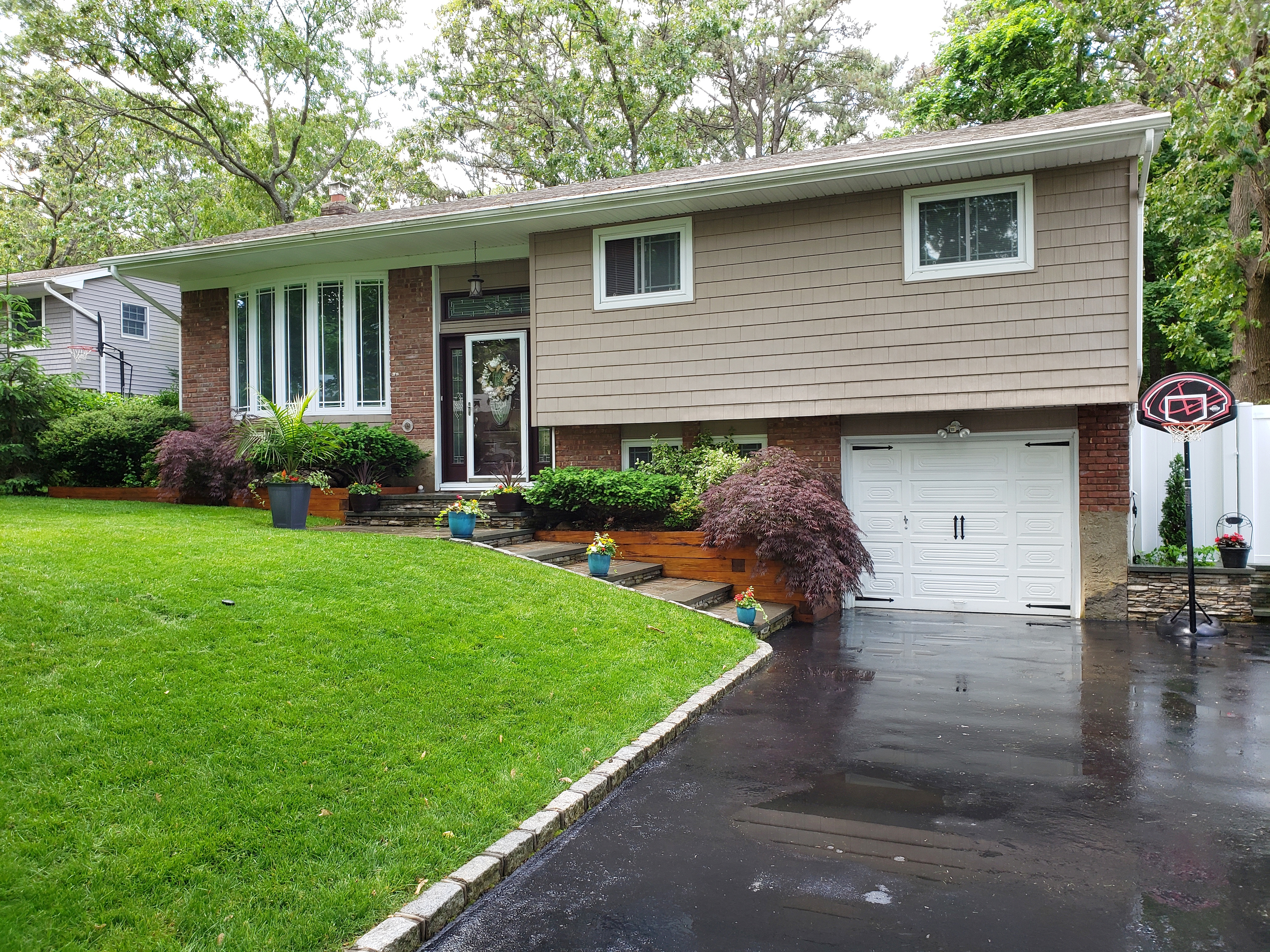 Image of rent to own home in Smithtown, NY