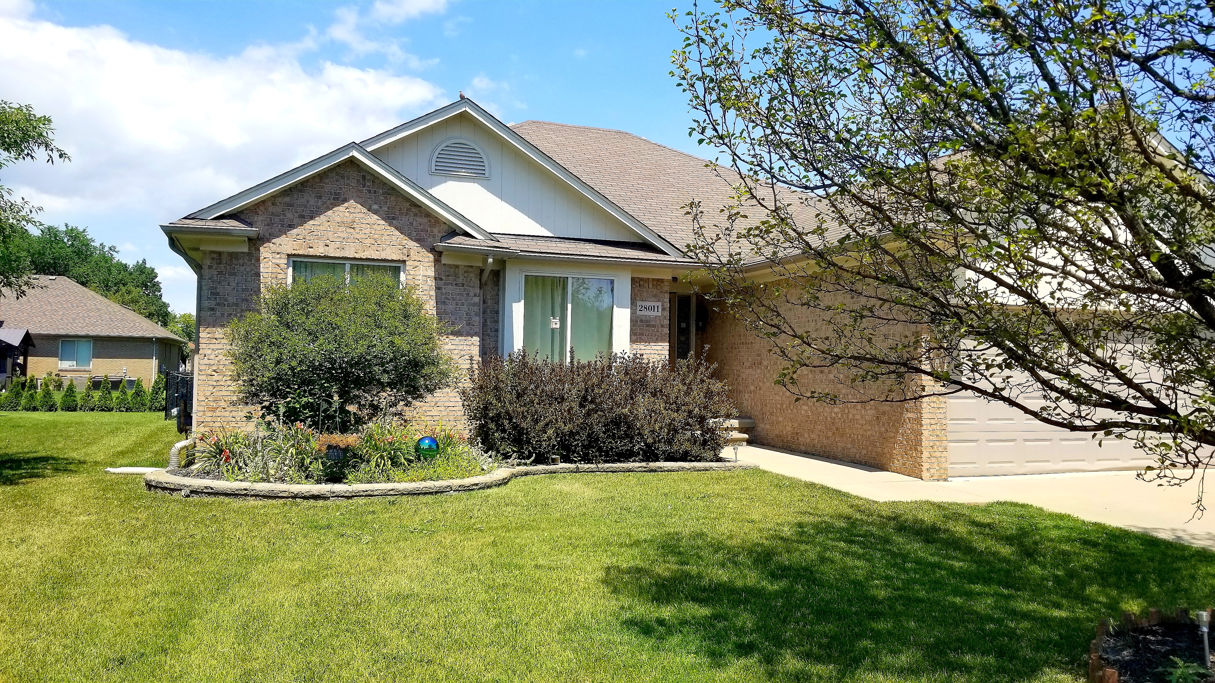 Houses for Rent in Chesterfield, MI - RentDigs.com
