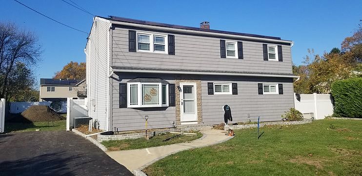 Est. $3,502.00 / Month* for rent in West Islip, NY